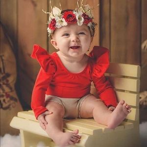 NWOT 3-6 m Boutique Valentines Red Ruffle Long Sleeve Bodysuit Onesie